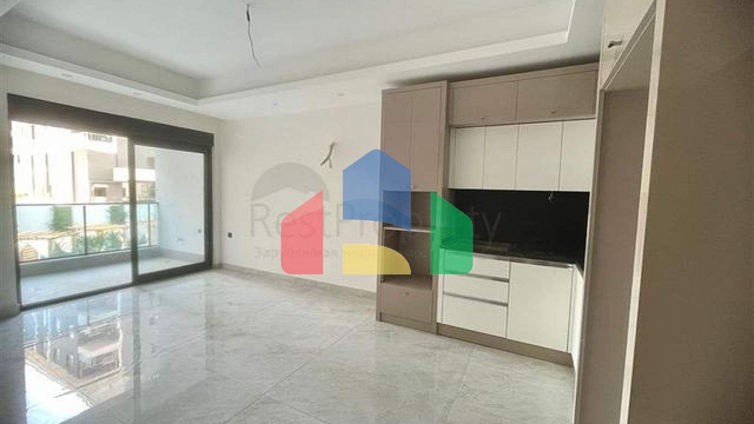 Современная квартира 1+1 в новом комплексе с бассейном и спа-зоной в Махмутларе