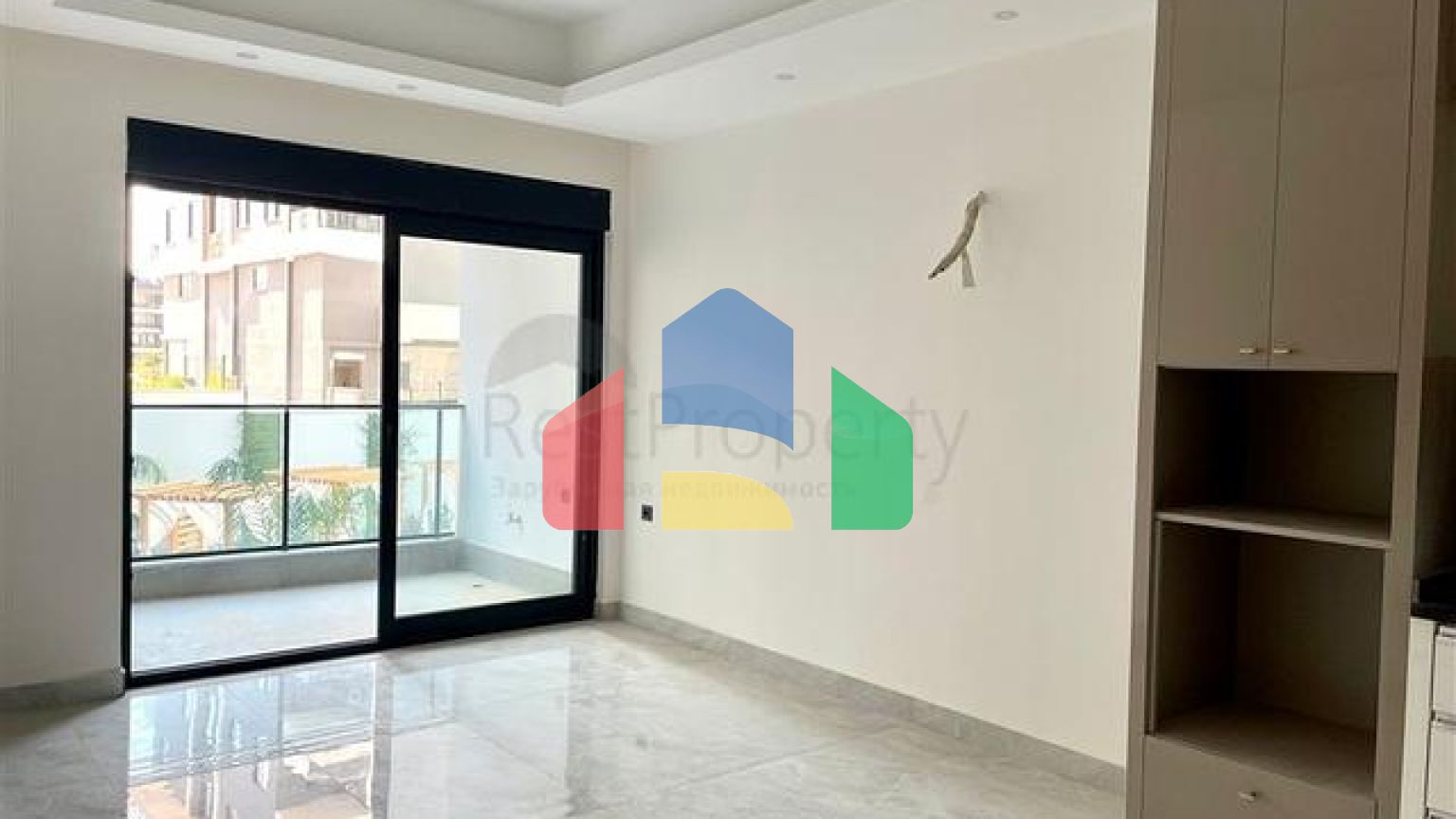 Современная квартира 1+1 в новом комплексе с бассейном и спа-зоной в Махмутларе