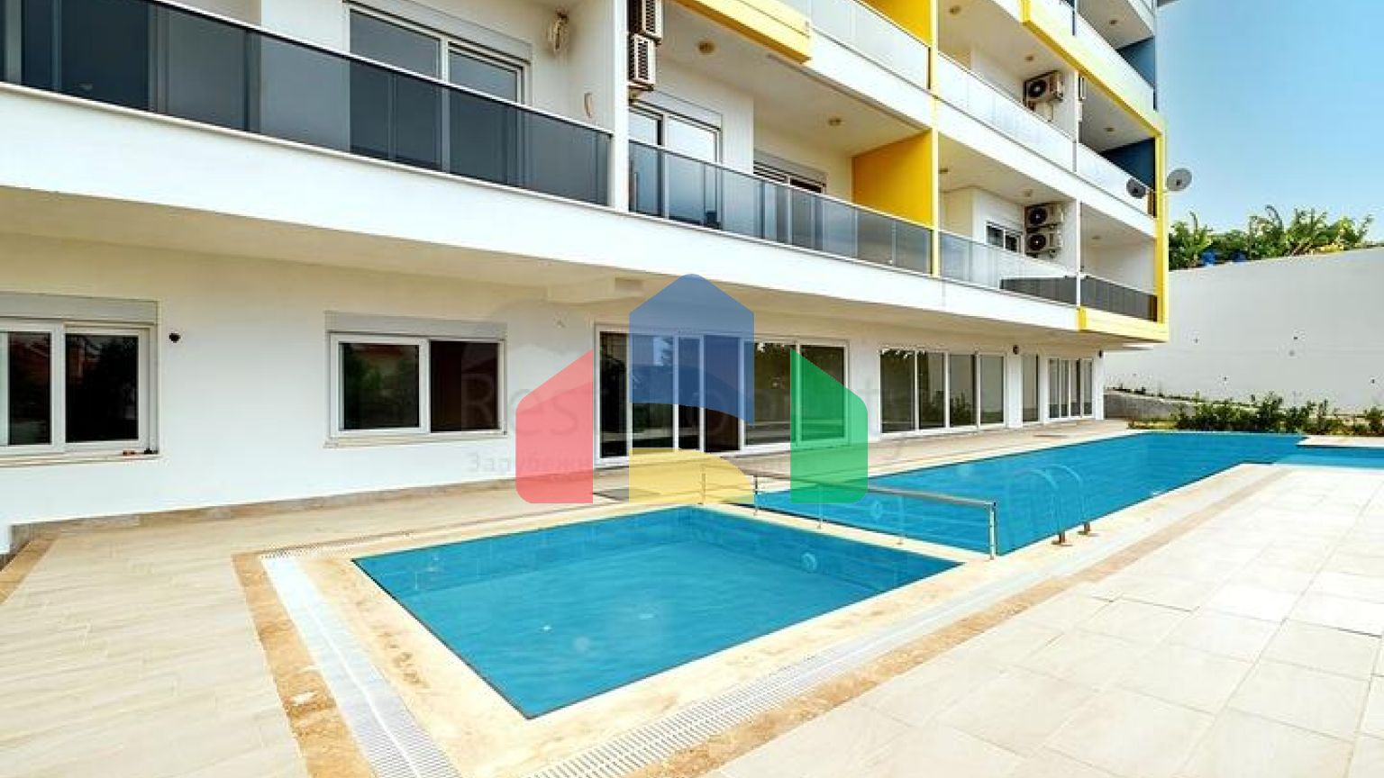 Современная квартира рядом с морем в Махмутларе