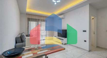 Современная меблированная квартира в новом комплексе в Махмутларе Современная меблированная квартира в новом комплексе в Махмутларе