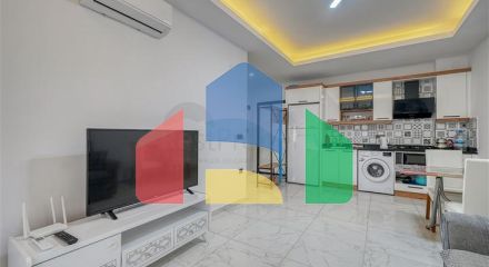 Современная меблированная квартира в новом комплексе в Махмутларе Современная меблированная квартира в новом комплексе в Махмутларе