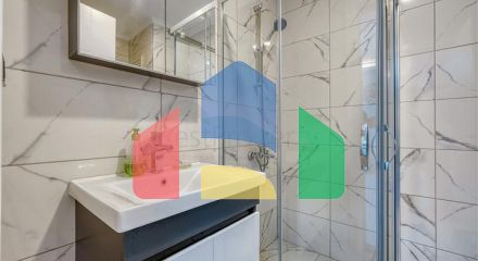 Современная меблированная квартира в новом комплексе в Махмутларе Современная меблированная квартира в новом комплексе в Махмутларе