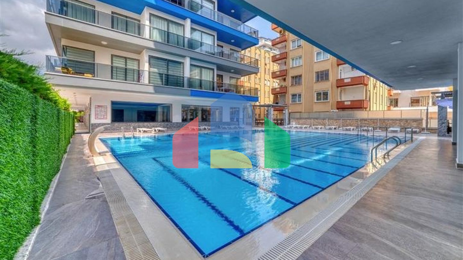 Трёхкомнатная квартира 2+1 в жилом комплексе в районе Махмутлар