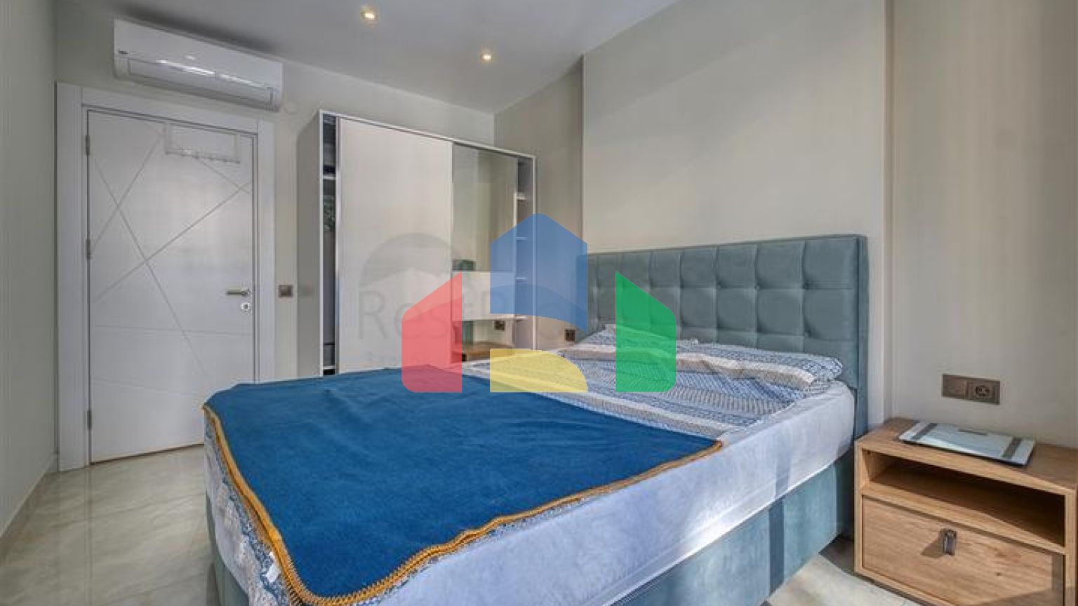 Трёхкомнатная квартира 2+1 в жилом комплексе в районе Махмутлар