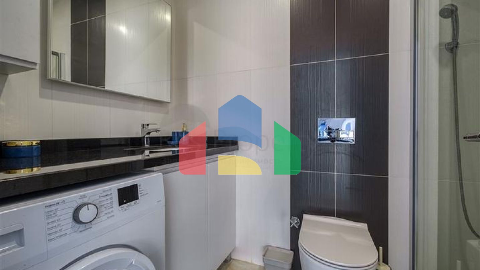 Трёхкомнатная квартира 2+1 в жилом комплексе в районе Махмутлар