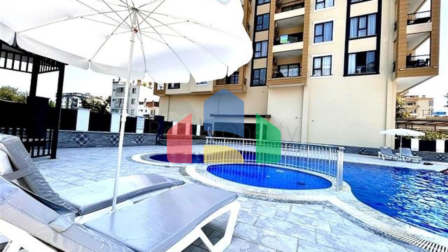 Квартира 1+1 с инфраструктурой в районе Махмутлар