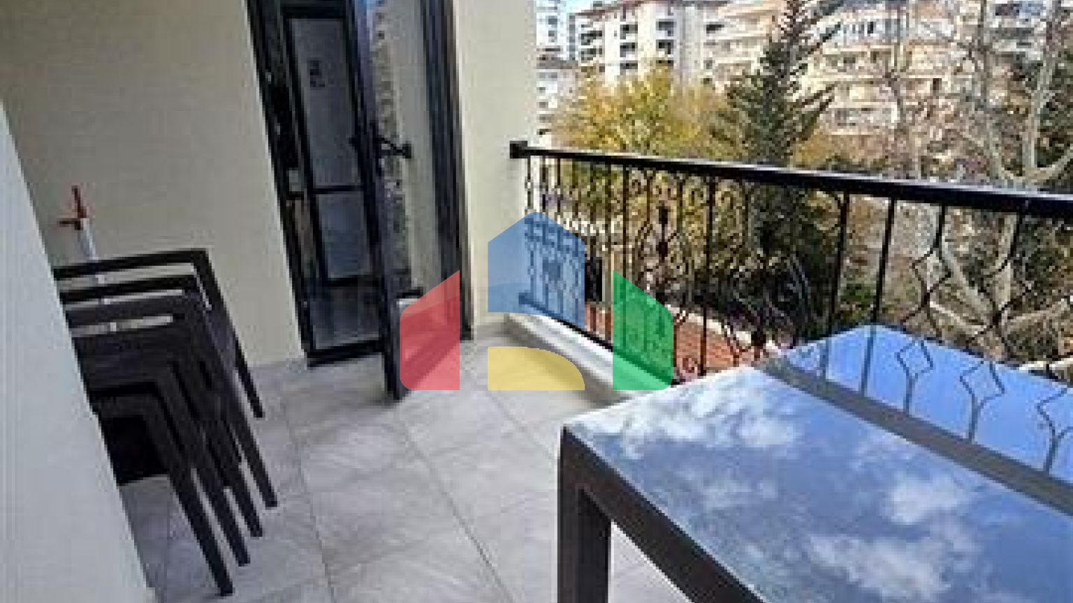 Квартира 1+1 с инфраструктурой в районе Махмутлар