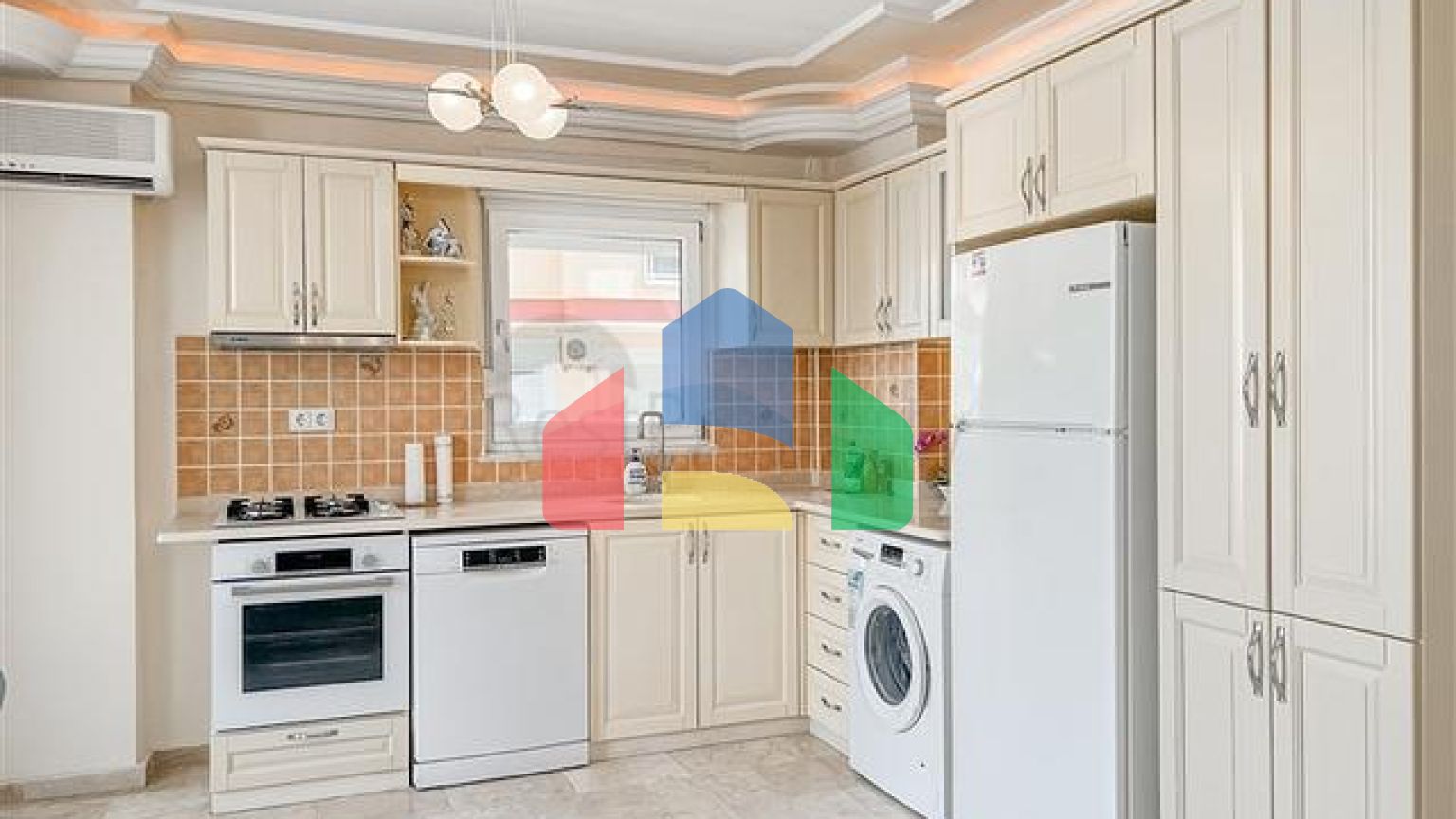 Трёхкомнатная квартира 2+1 с мебелью и развитой инфраструктурой в районе Махмутлар