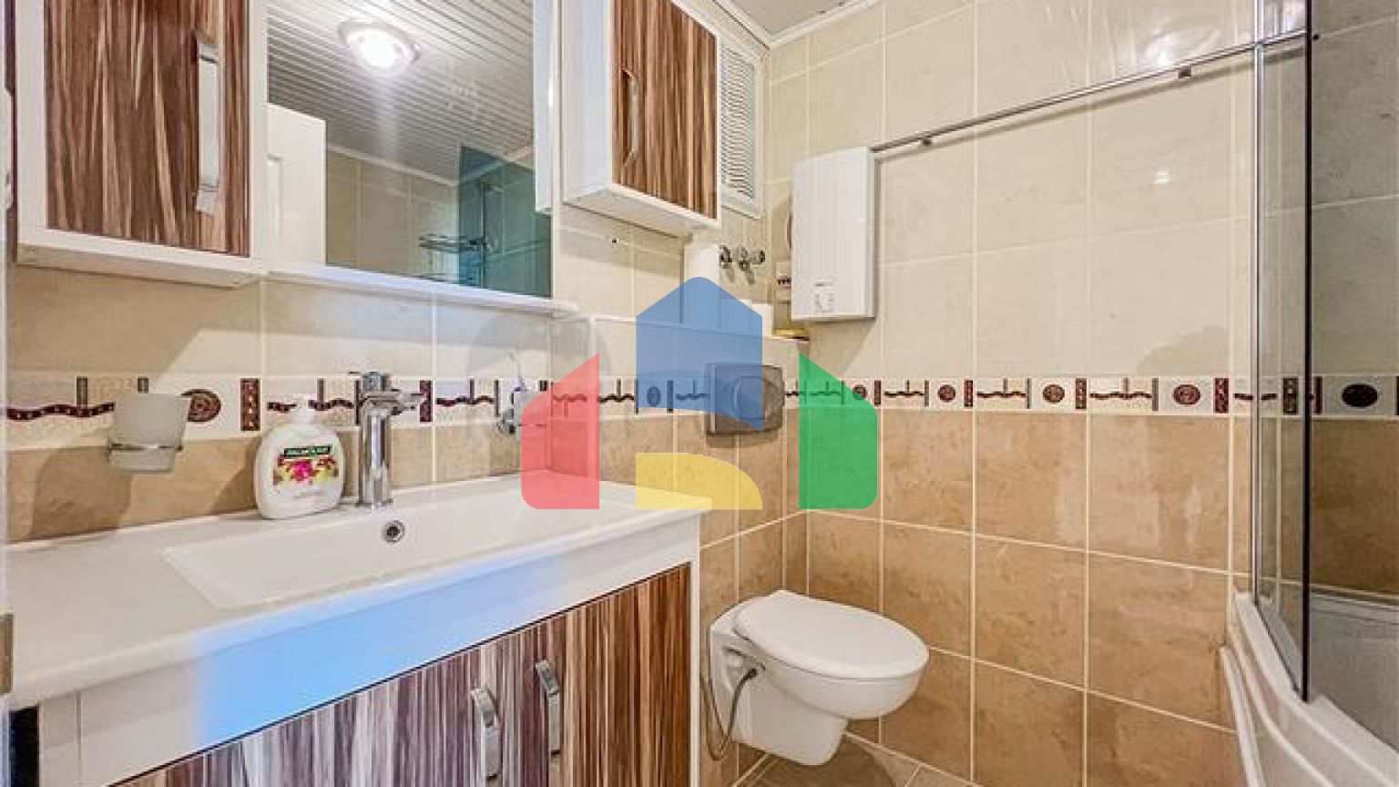 Трёхкомнатная квартира 2+1 с мебелью и развитой инфраструктурой в районе Махмутлар