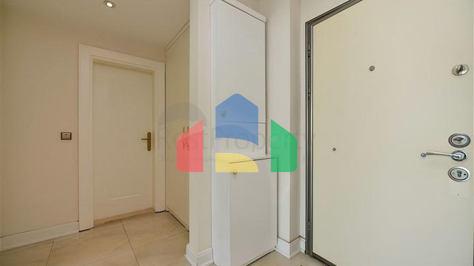 Уютная меблированная квартира в развитом жилом комплексе