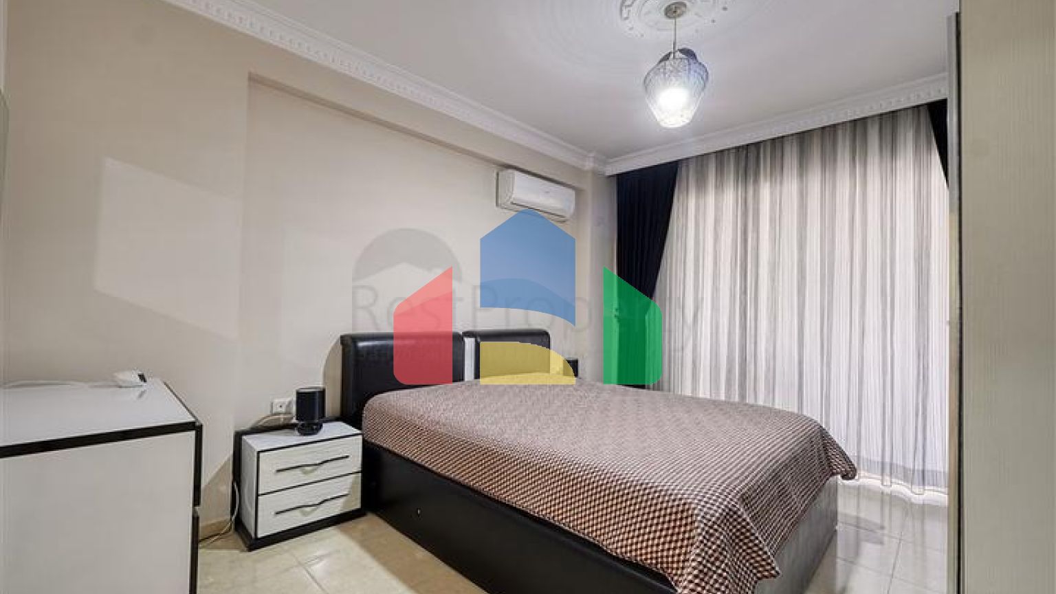 Трёхкомнатная квартира 2+1 в центральной части района Махмутлар