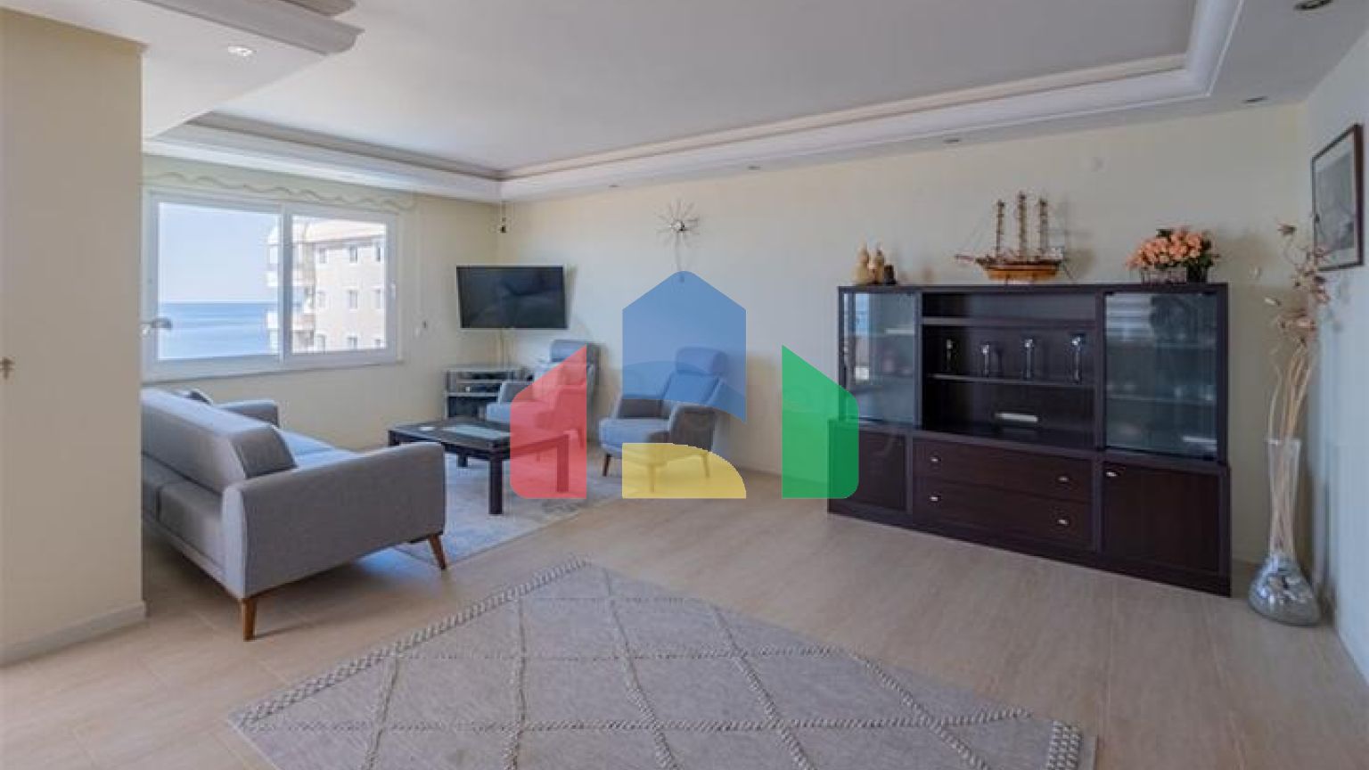 Просторная квартира 2+1 в районе Махмутлар в 50 метрах от моря