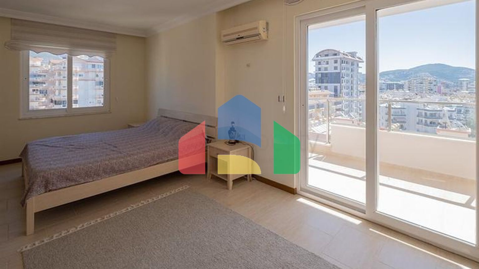 Просторная квартира 2+1 в районе Махмутлар в 50 метрах от моря