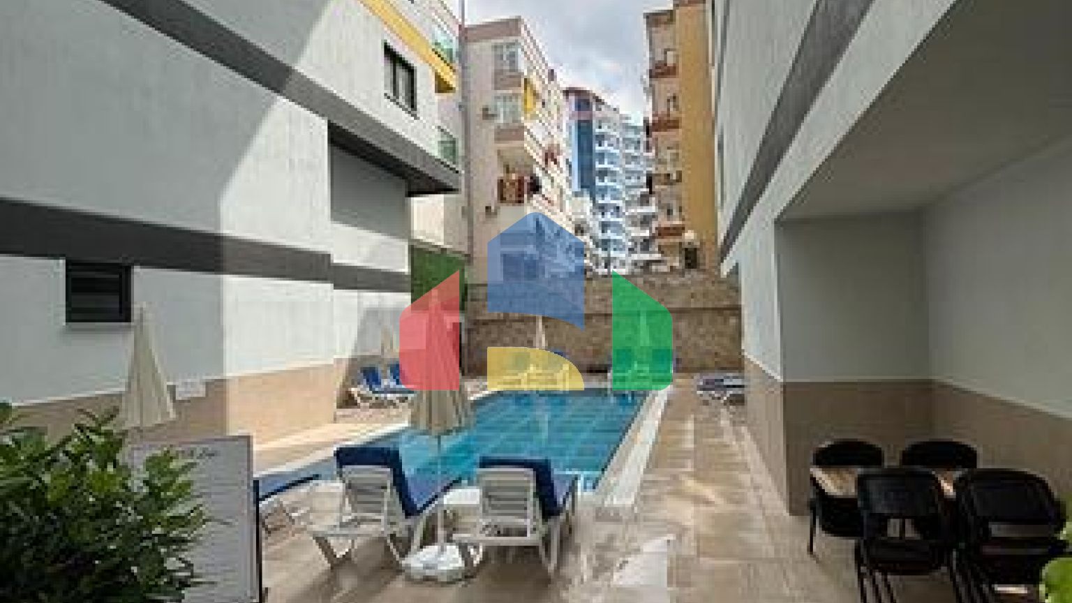 Уютная квартира 1+1 в районе Махмутлар рядом с морем