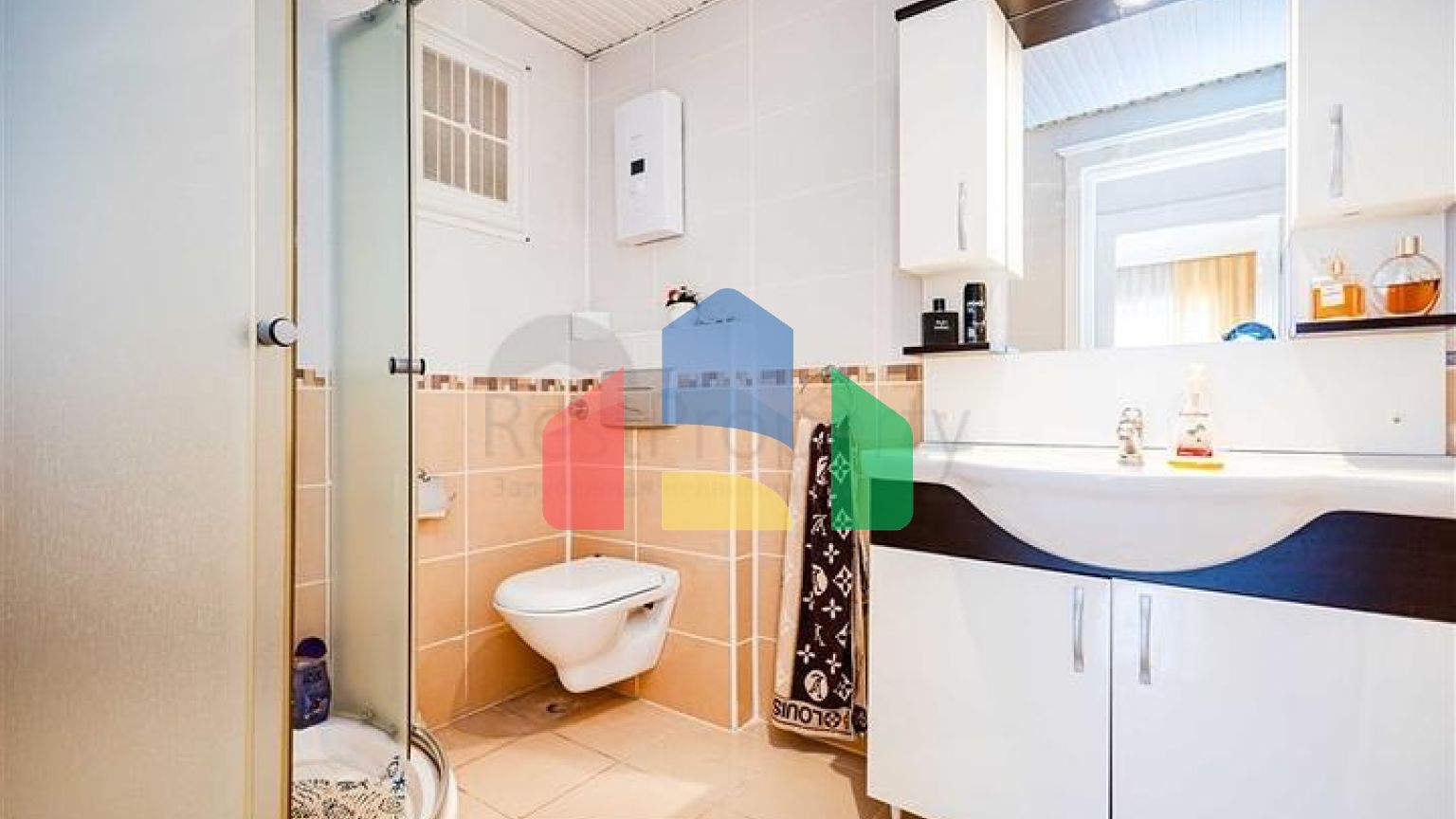 Трёхкомнатная квартира 2+1 в центре района Махмутлар