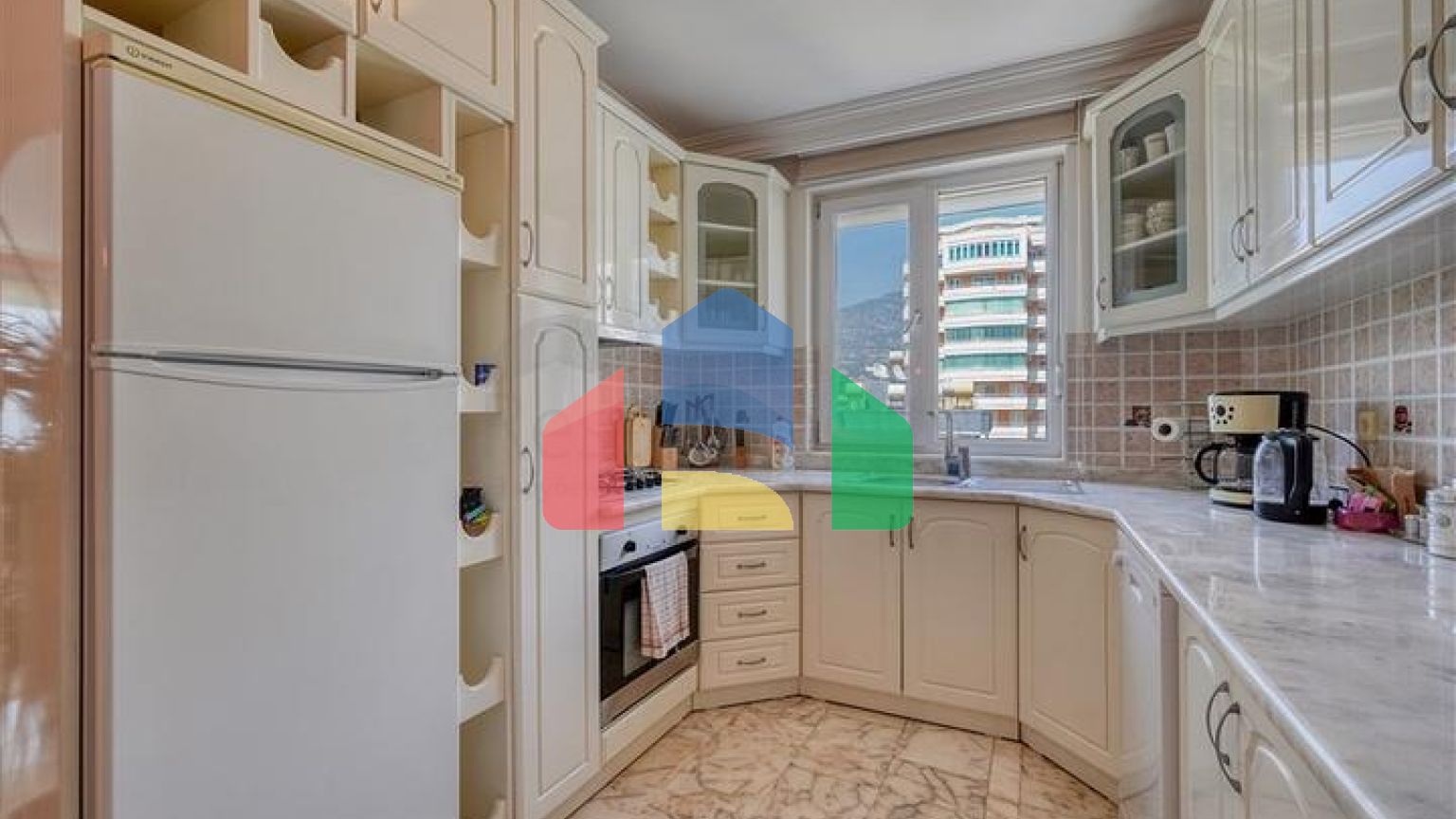 Трёхкомнатная квартира 2+1 с развитой инфраструктурой в районе Махмутлар