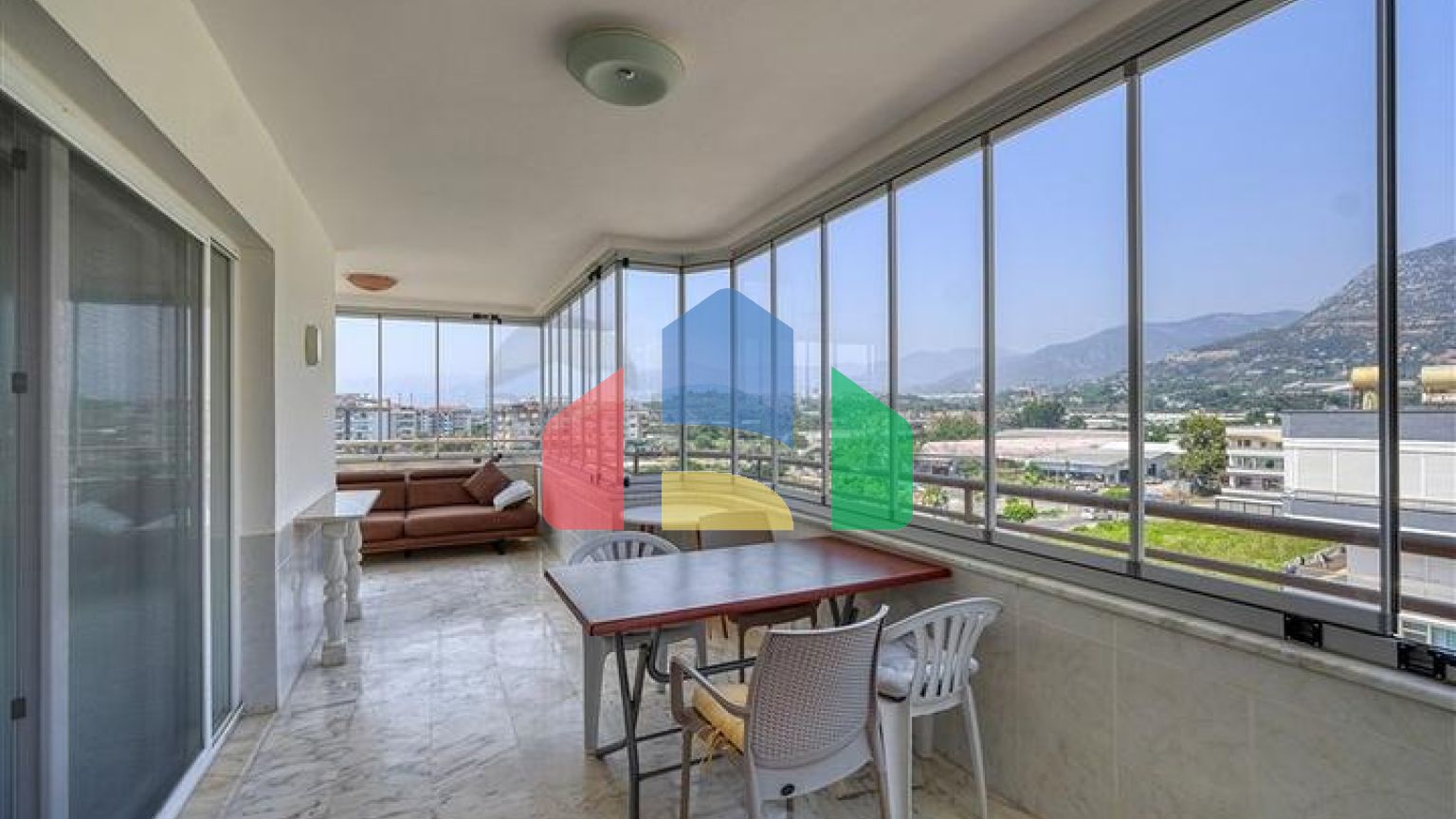 Трёхкомнатная квартира 2+1 с развитой инфраструктурой в районе Махмутлар