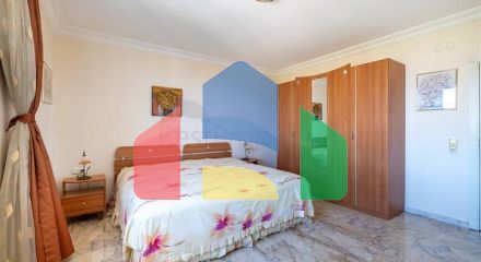 Двухкомнатная квартира с удобной планировкой в районе Махмутлар