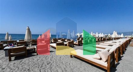 Стильная меблированная квартира с богатой инфраструктурой рядом с морем