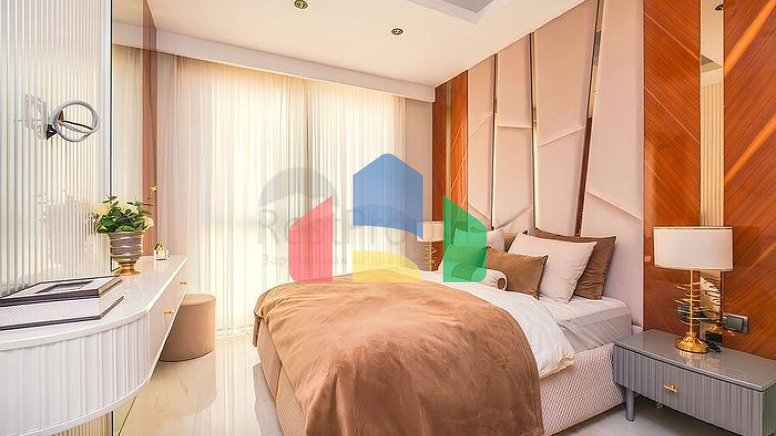 Стильная меблированная квартира с богатой инфраструктурой рядом с морем