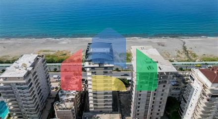 Квартира с современным дизайном рядом с морем в Махмутларе