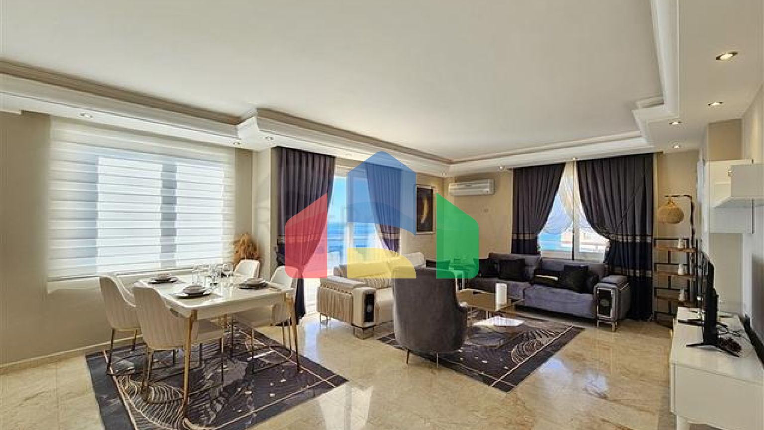 Просторная квартира 2+1 в районе Махмутлар на первой линии