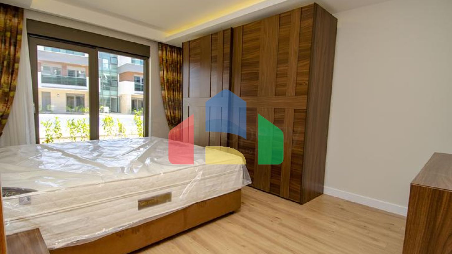 Элитный проект в Ларе Анталья в 400 м от песчаных пляжей