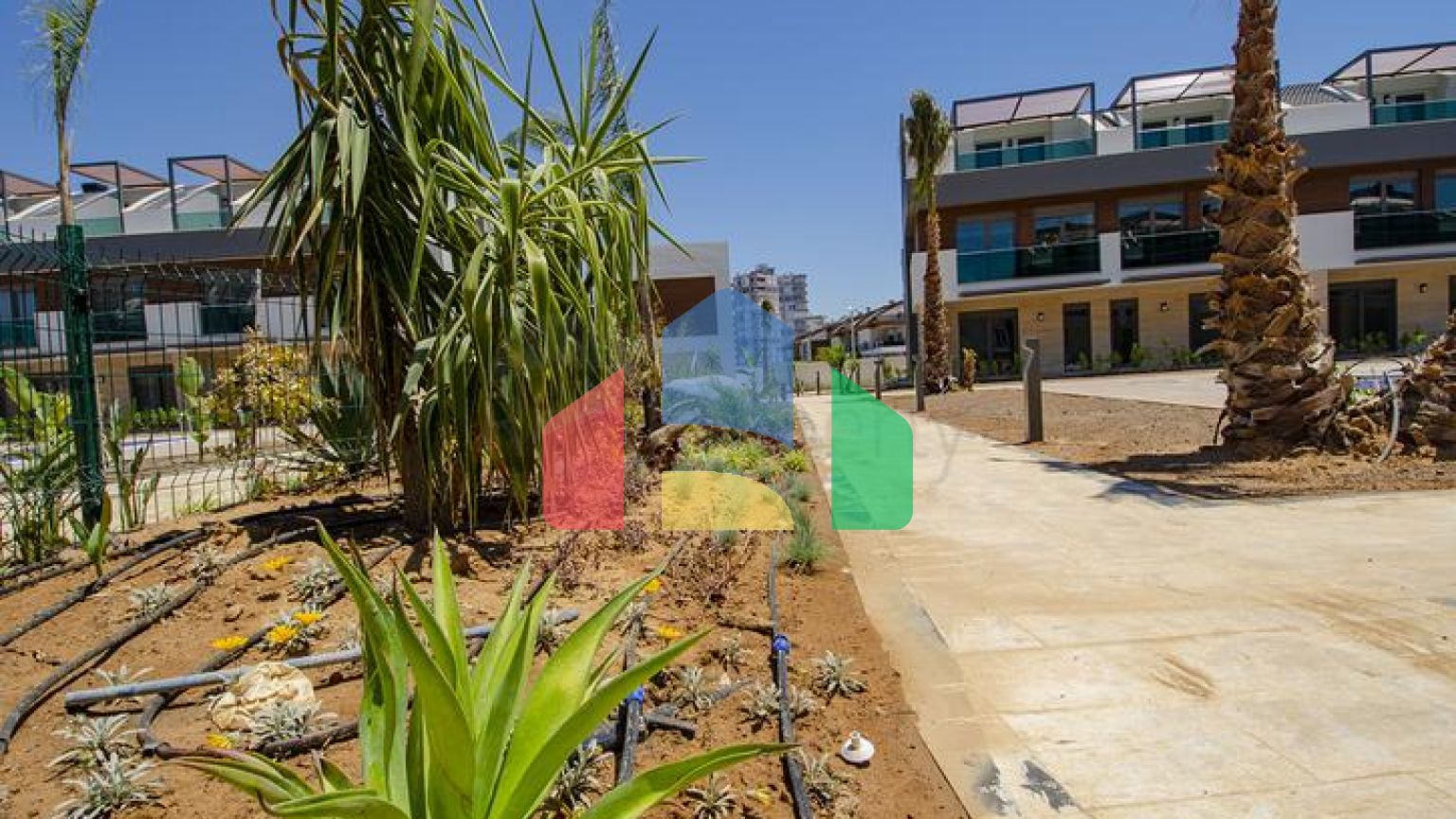 Элитный проект в Ларе Анталья в 400 м от песчаных пляжей