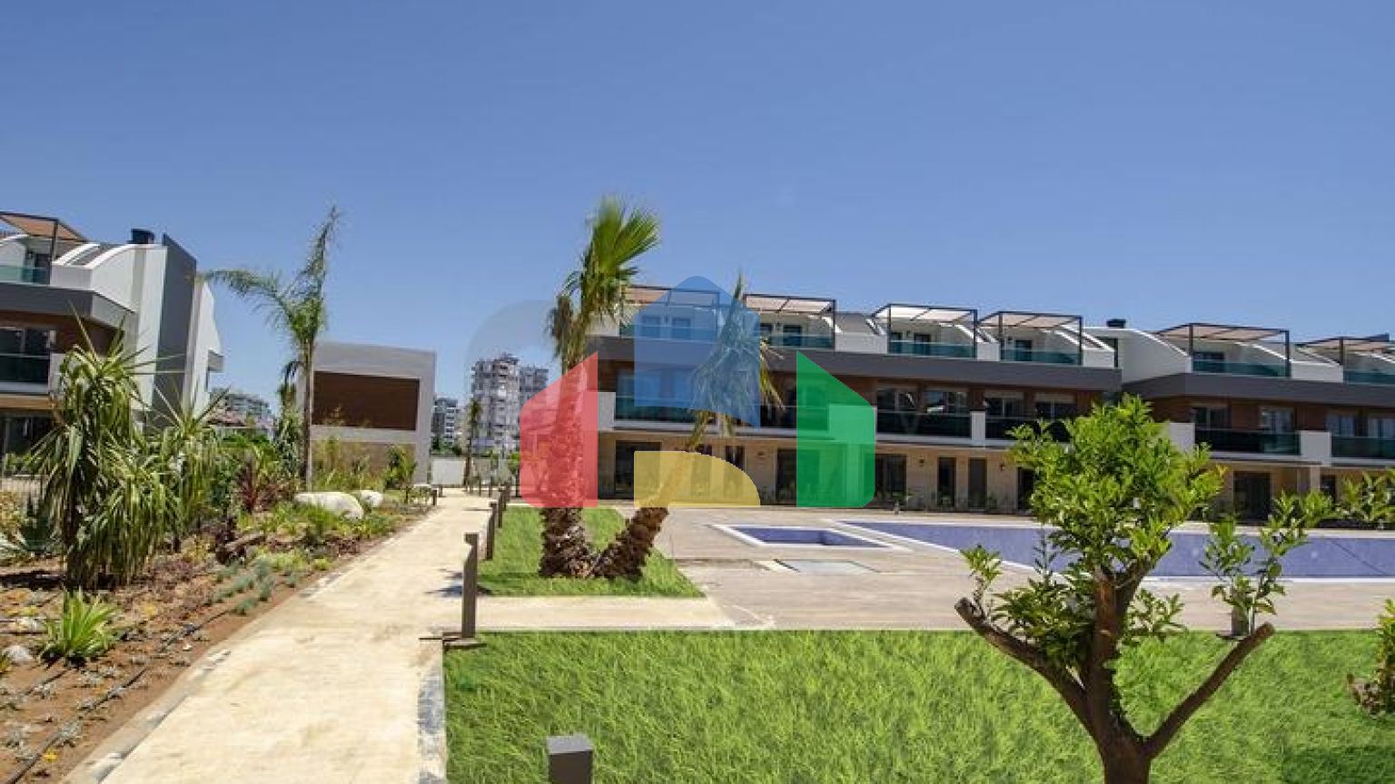 Элитный проект в Ларе Анталья в 400 м от песчаных пляжей