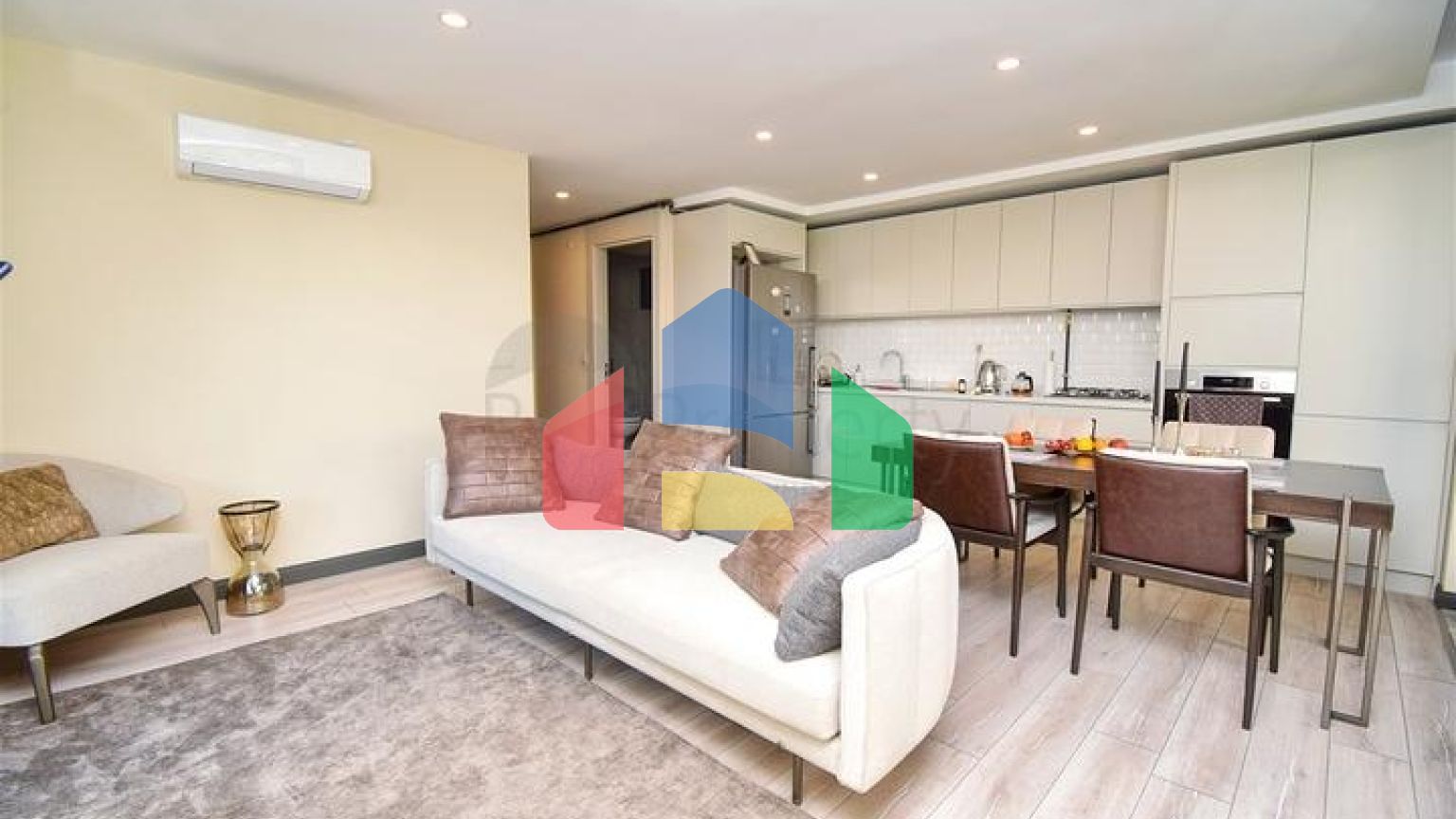 Квартира планування 2 + 1 в мікрорайоні Гюзельоба - Анталія