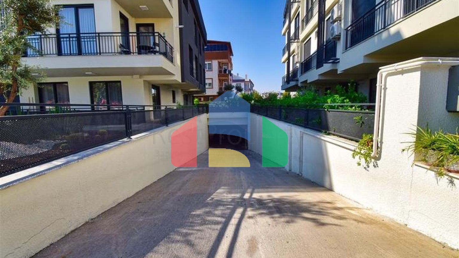 Квартира планування 2 + 1 в мікрорайоні Гюзельоба - Анталія