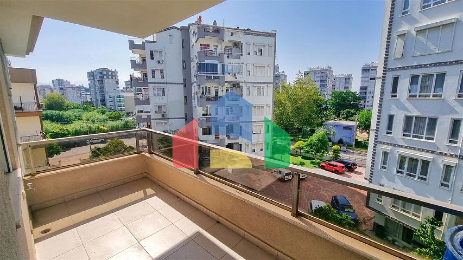 Квартири планування 3 + 1 і 4 + 1 в мікрорайоні Чаглаян - Анталія