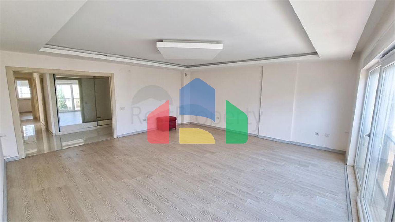 Квартири планування 3 + 1 і 4 + 1 в мікрорайоні Чаглаян - Анталія