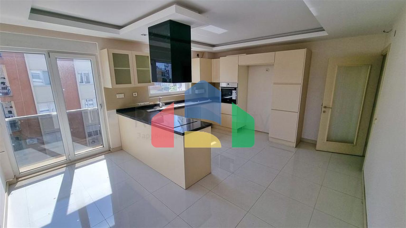 Квартири планування 3 + 1 і 4 + 1 в мікрорайоні Чаглаян - Анталія