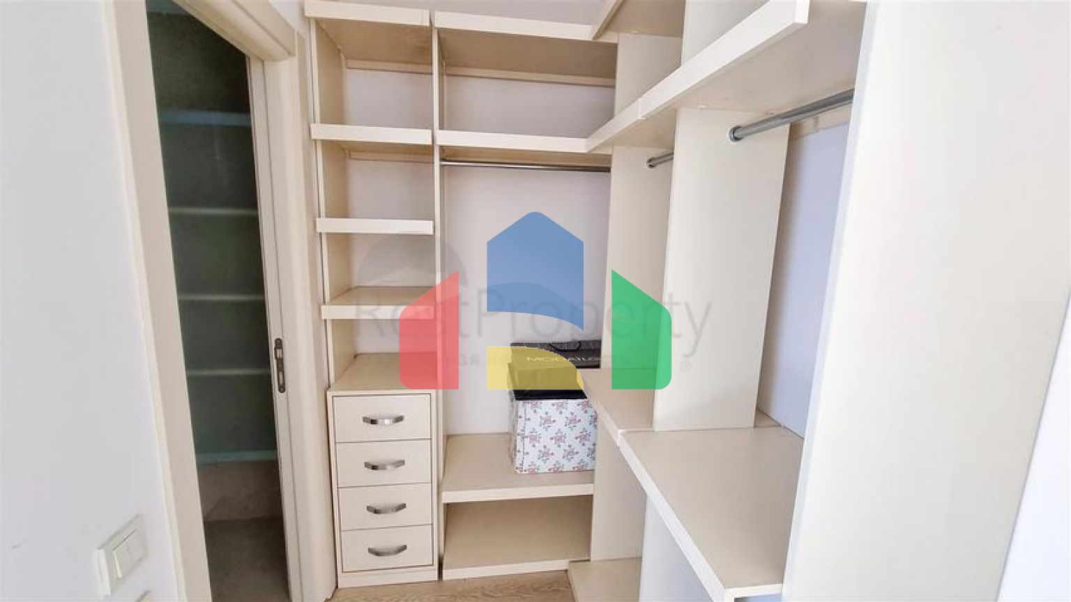 Квартири планування 3 + 1 і 4 + 1 в мікрорайоні Чаглаян - Анталія