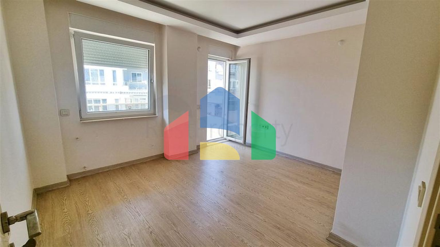 Квартири планування 3 + 1 і 4 + 1 в мікрорайоні Чаглаян - Анталія