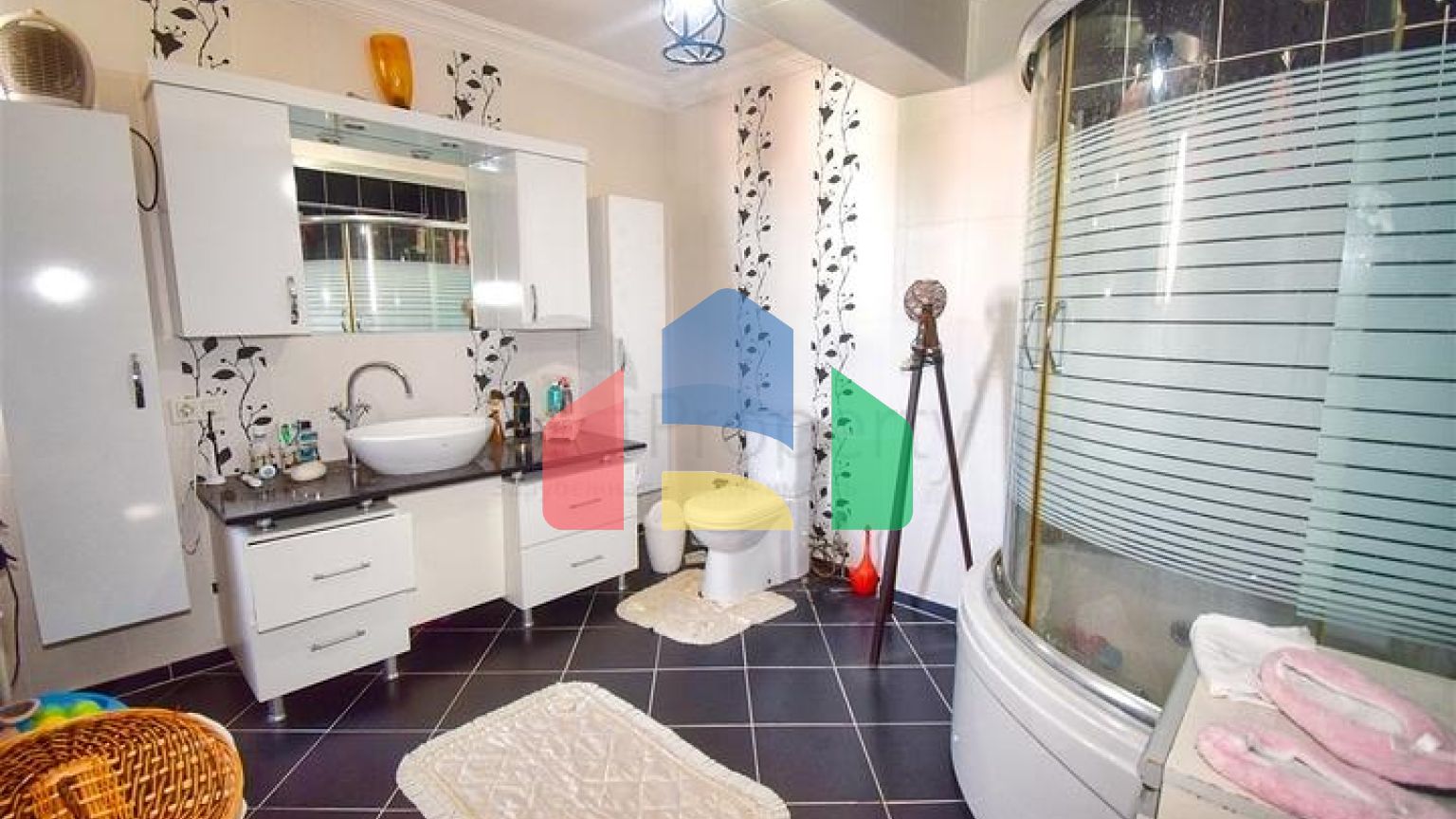 Вилла планировки 4+2 в районе Лара - Анталия