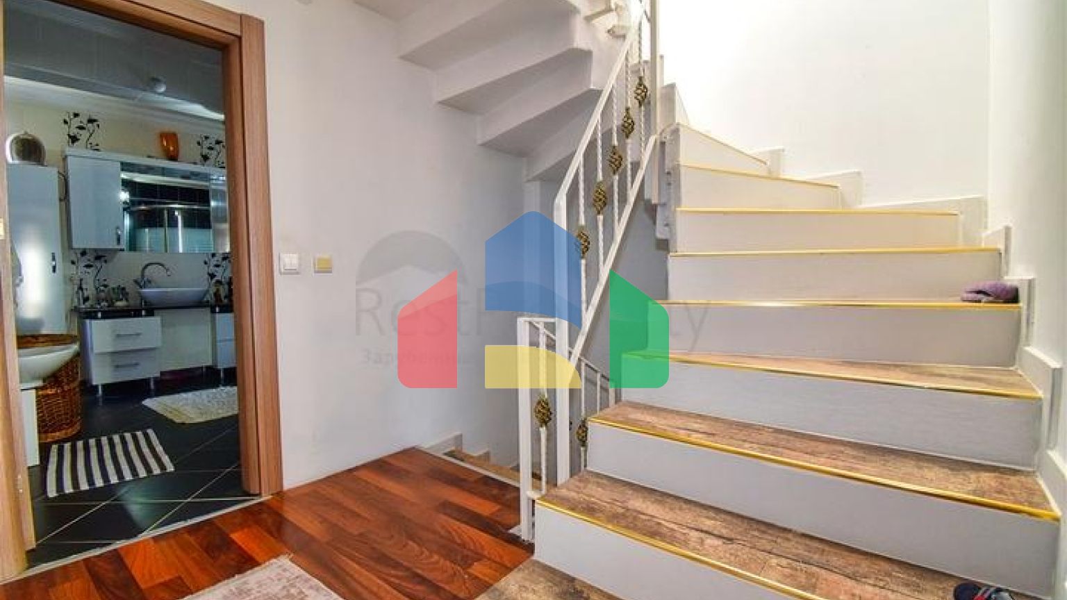 Вилла планировки 4+2 в районе Лара - Анталия