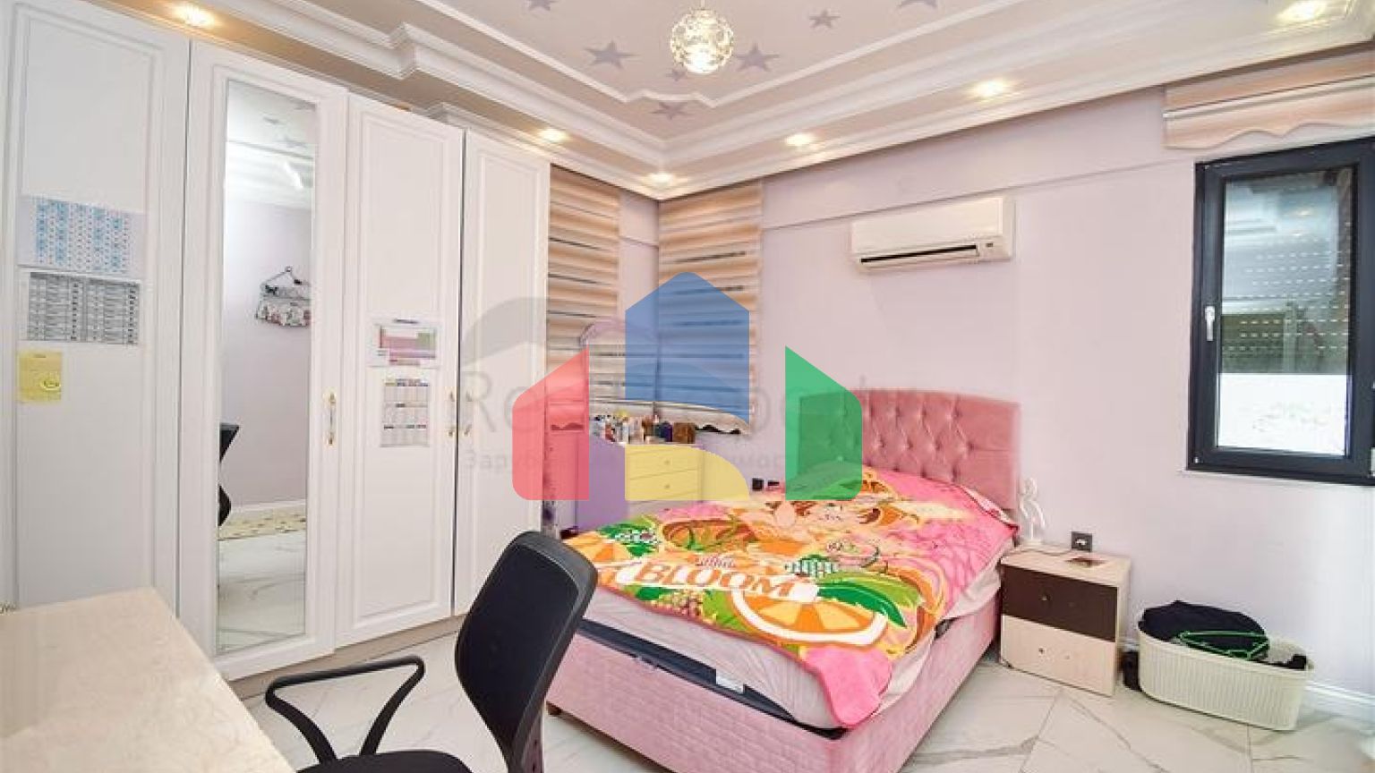 Квартира планування 5 + 1 дуплекс в мікрорайоні Чаглаян-Анталія