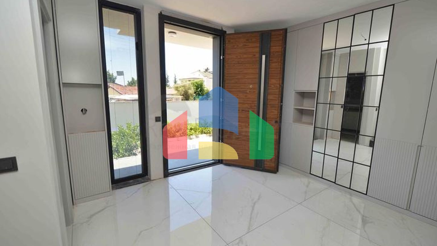 Виллы в комплексе планировки 5+1 в районе Лара - Анталия