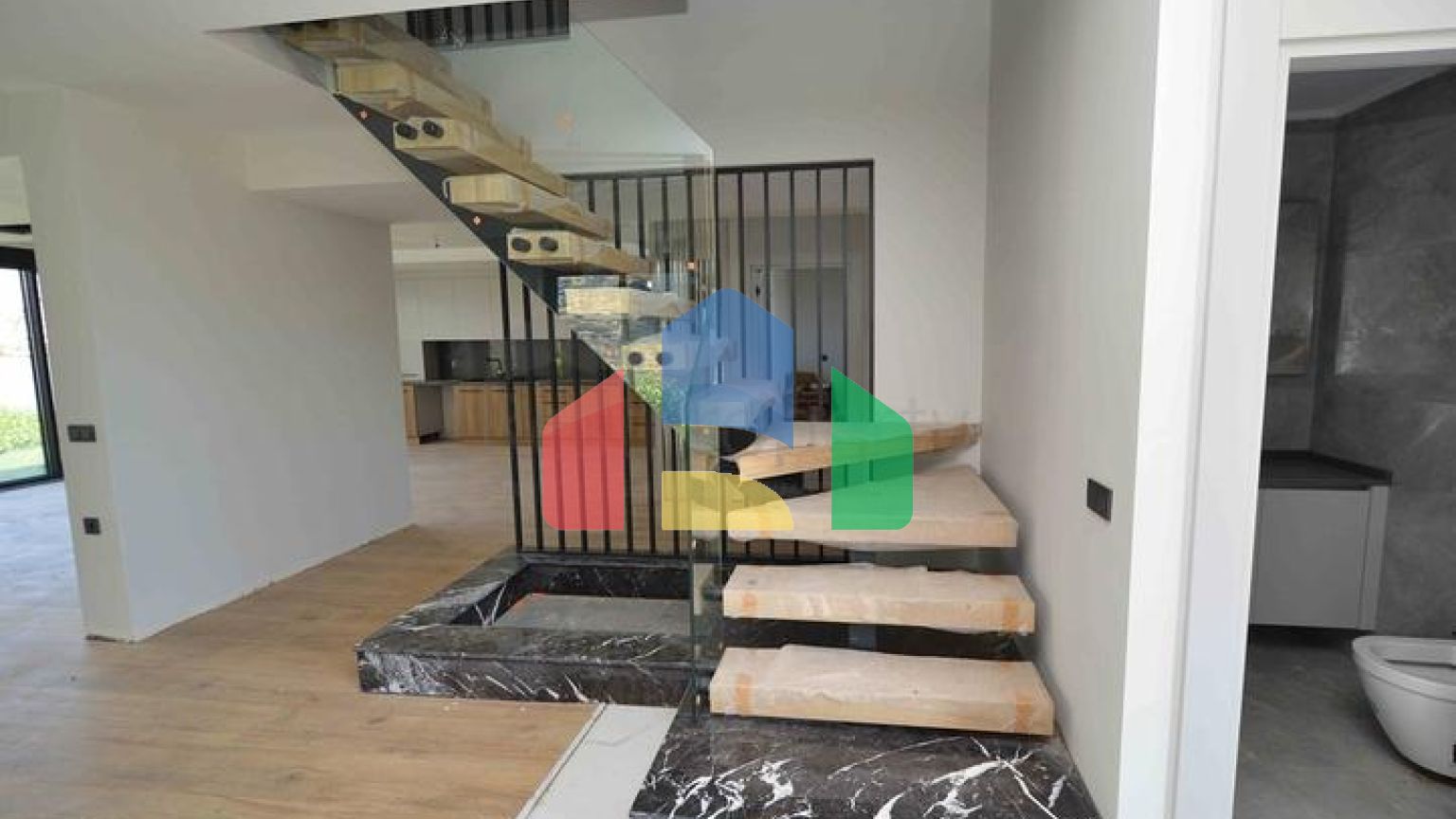 Виллы в комплексе планировки 5+1 в районе Лара - Анталия