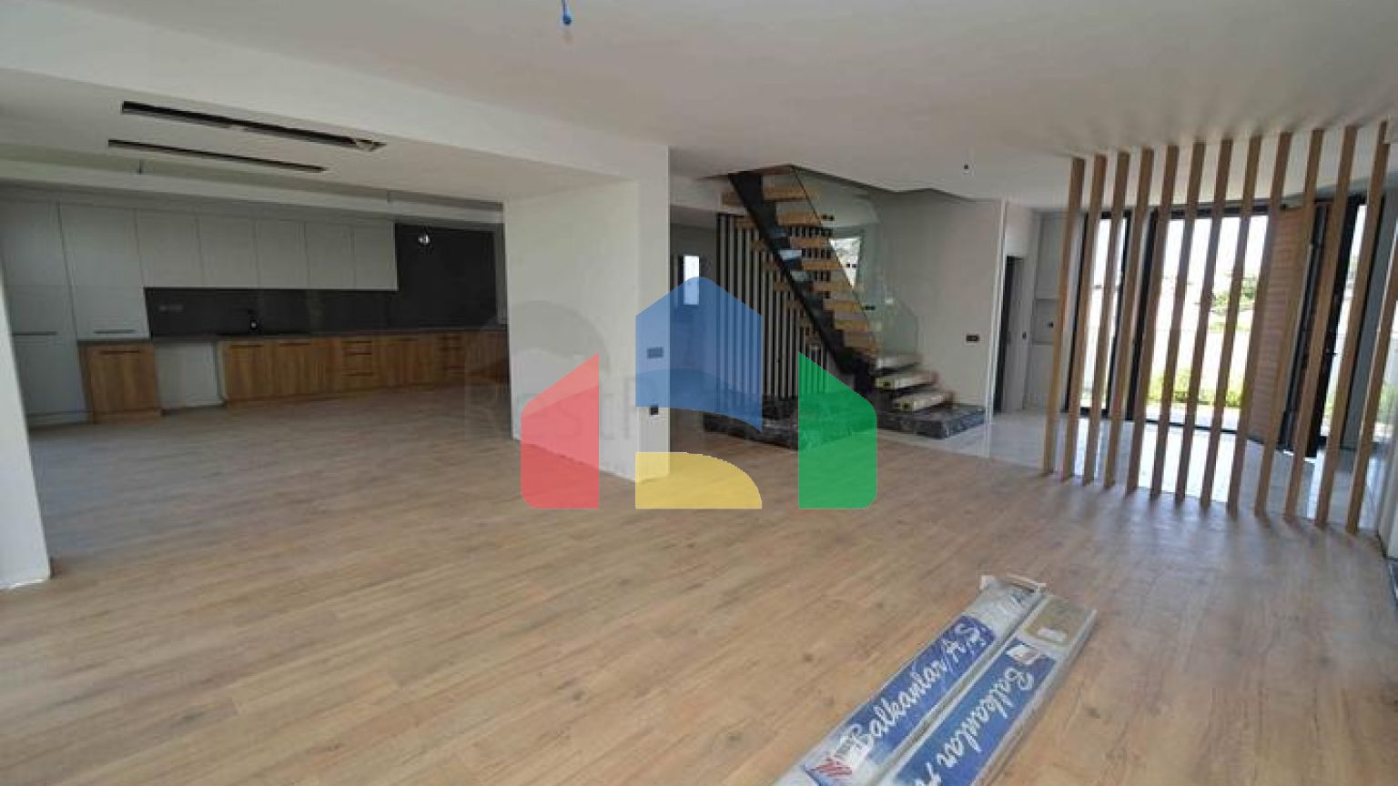 Виллы в комплексе планировки 5+1 в районе Лара - Анталия