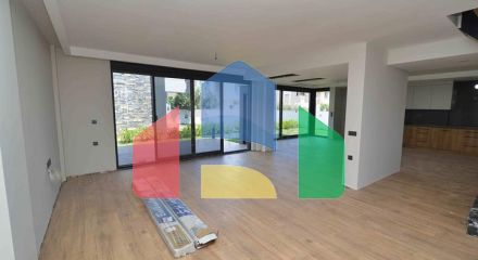 Виллы в комплексе планировки 5+1 в районе Лара - Анталия