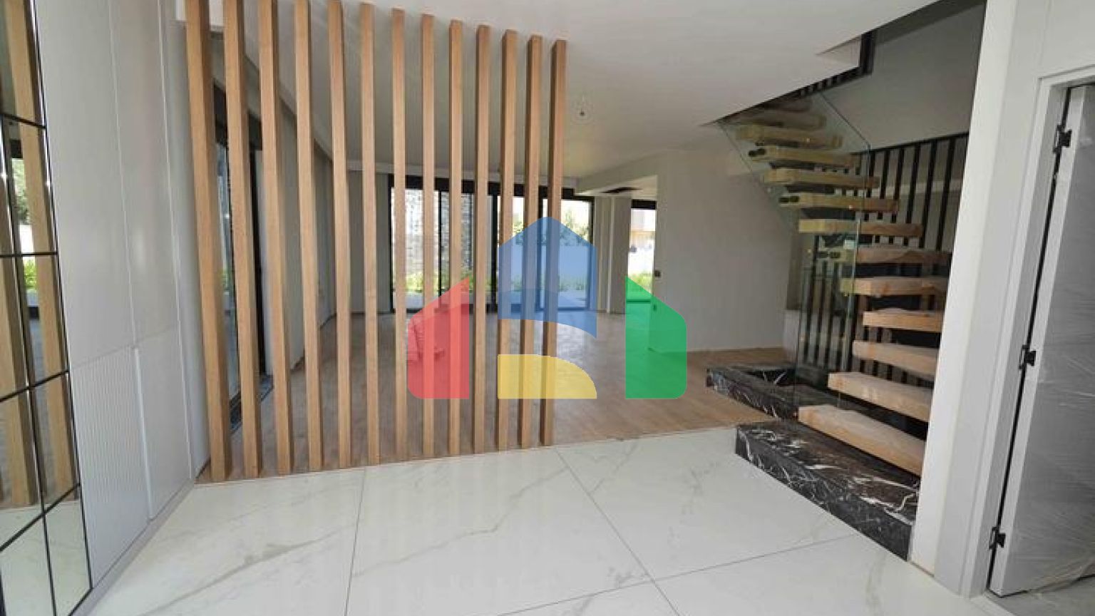 Виллы в комплексе планировки 5+1 в районе Лара - Анталия