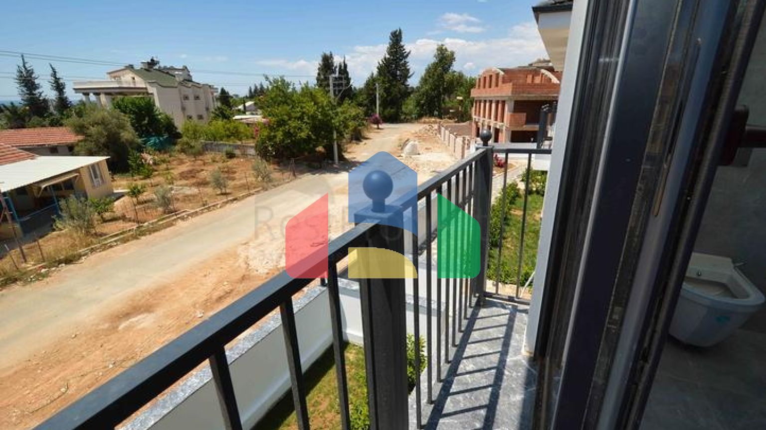 Виллы в комплексе планировки 5+1 в районе Лара - Анталия