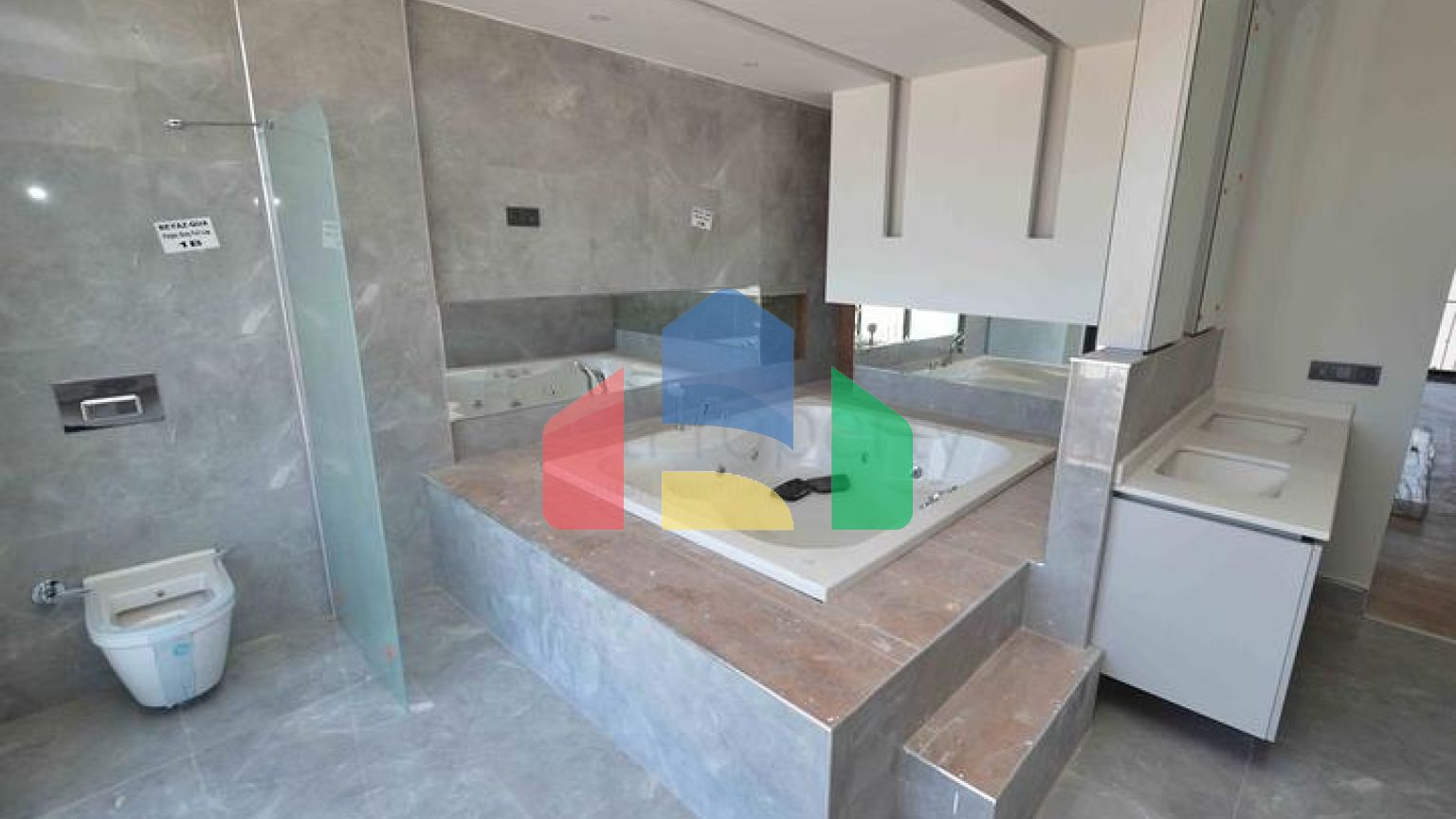 Виллы в комплексе планировки 5+1 в районе Лара - Анталия