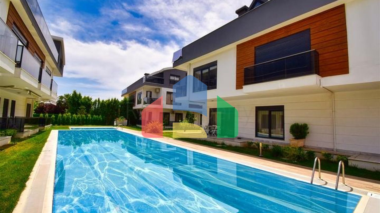 Квартира планування 3 + 1 в мікрорайоні Гюзельоба - Анталія