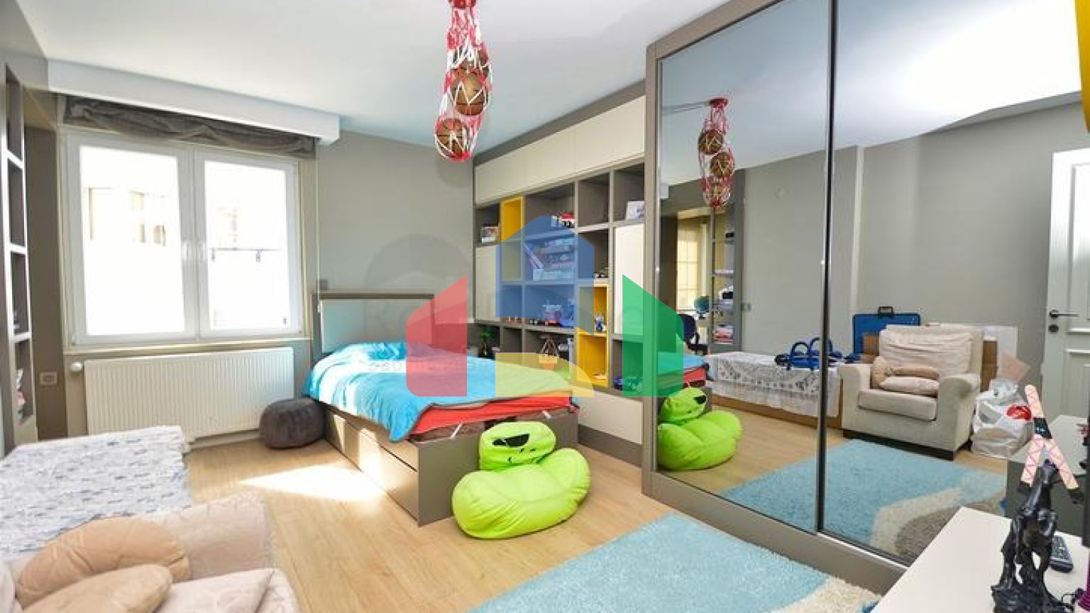 Квартира планування 4 + 1 в мікрорайоні Чаглаян - Анталія