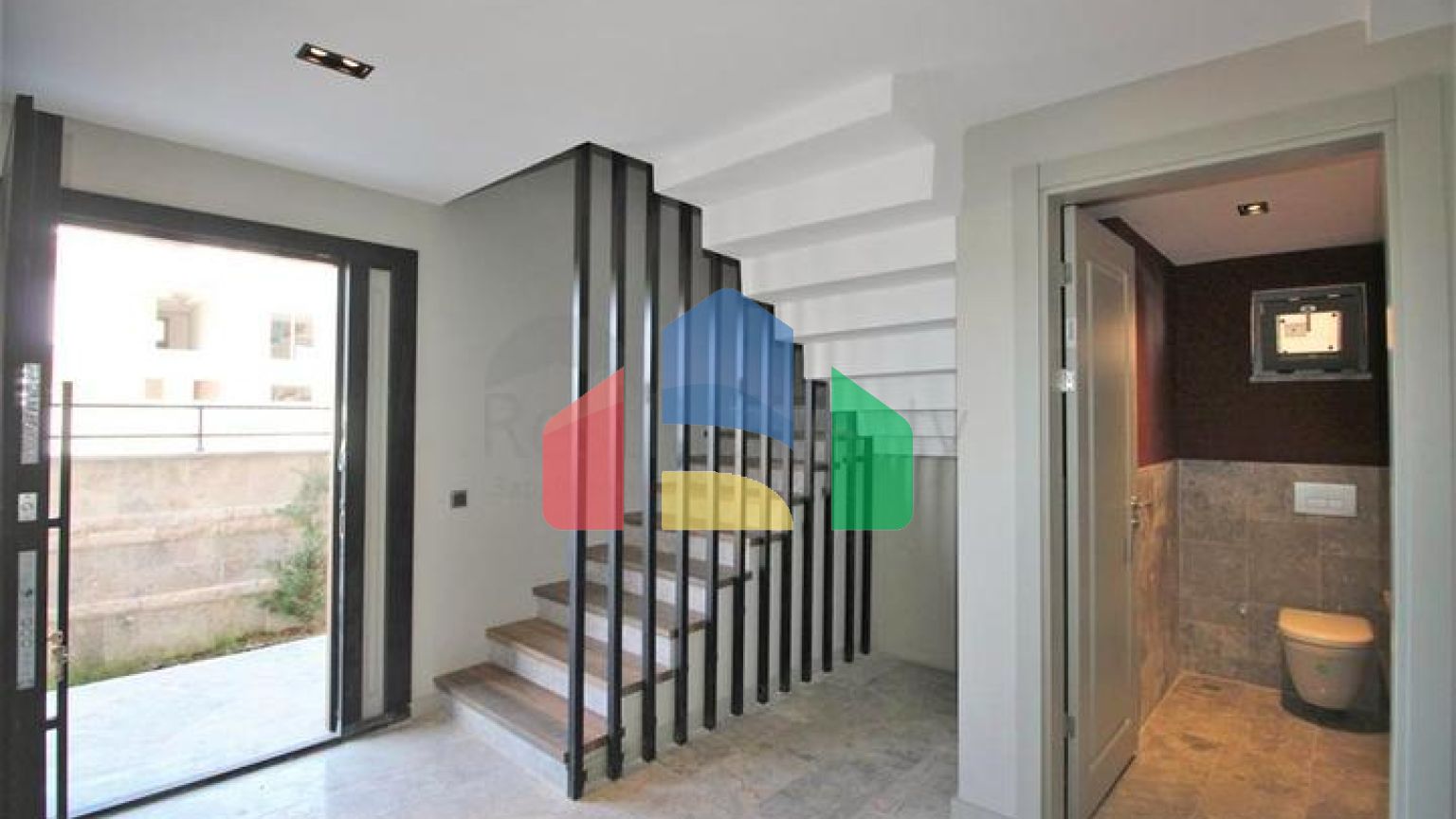 Вилла планировки 6+1 в микрорайоне Гюзельоба - Анталия