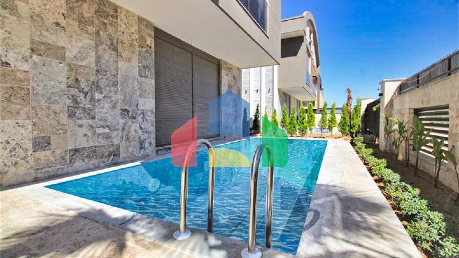 Вилла планировки 6+1 в микрорайоне Гюзельоба - Анталия